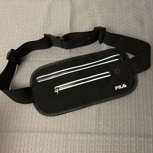 FILA slim Fanny pack. Black